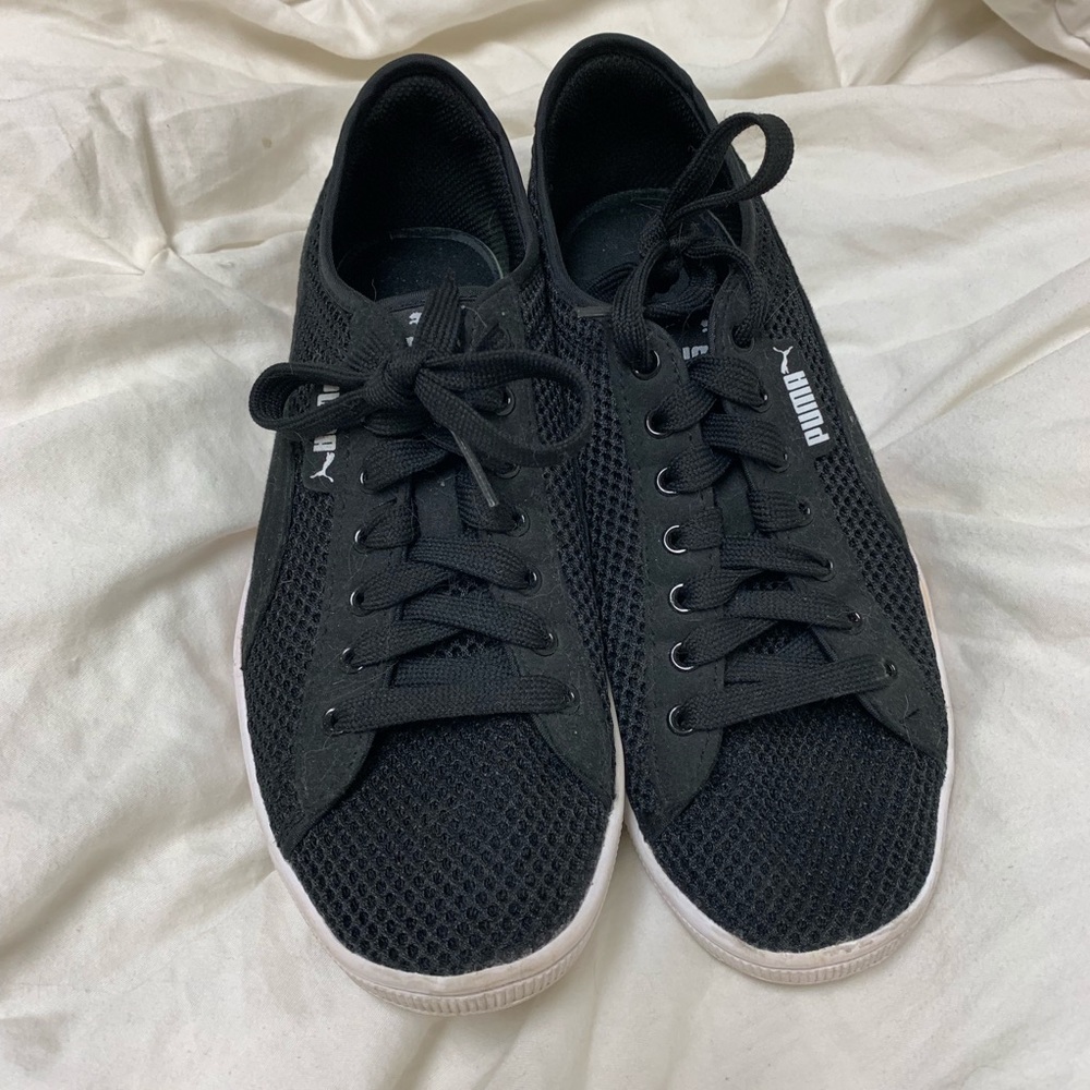 Black Puma Sneakers - Size 8